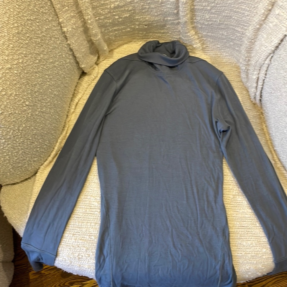 Lululemon Turtleneck